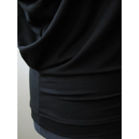 Bluzka oversize z koronką na ramionach