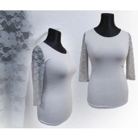 Bluzka Laura gładka z rękawami z koronki - popielata