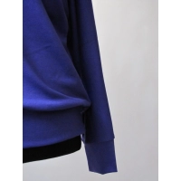 Niebieska bluzka z dzianiny wiskozowej z długim rękawem