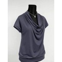 Bluzka krótki rękaw z lejącym dekoltem typu woda