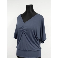 Bluzka kimono z dekoltem w szpic i marszczeniem