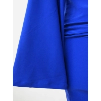 Koktajlowa sukienka zbluzowana z szerokim rękawem