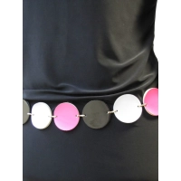 Koktajlowa sukienka zbluzowana z szerokim rękawem