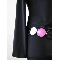 Koktajlowa sukienka zbluzowana z szerokim rękawem