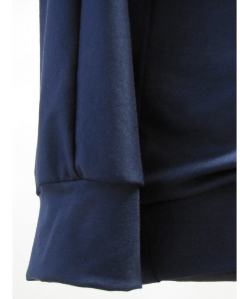 Granatowa bluzka z dzianiny wiskozowej z długim rękawem