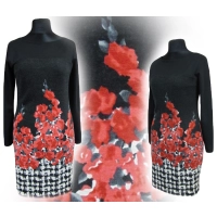 Ciepła sukienka dzianinowa ze wzorem - czerwone maki