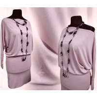 Sukienka Noemi z luźnym rękawem kimono i dekoltem łódka