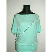 Bluzeczka kimono zdobiona biało/czarną lamówką