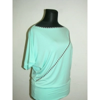 Bluzeczka kimono zdobiona biało/czarną lamówką