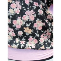 Bluzka z delikatnym jedwabnym przodem w różyczki