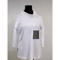Tunika dresowa z golfem i srebrną kieszonką - biała