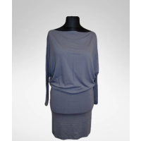 Sukienka Noemi z luźnym rękawem kimono i dekoltem łódka