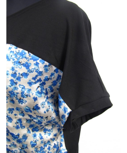 Bluzka kimono czarna z niebieskimi kwiatkami