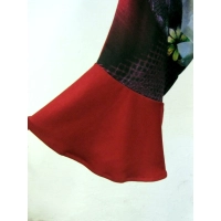 Bluzeczka bordowa z kremowymi różami - rękaw dzwonek