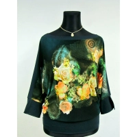 Bluzeczka khaki z żółtymi kwiatami i pękniętym rękawem