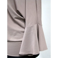 Bluzeczka dzianinowa z długim rękawem z falbanką - beige