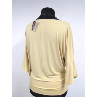 Bluzeczka kimono z rękawem zakończonym falbanką