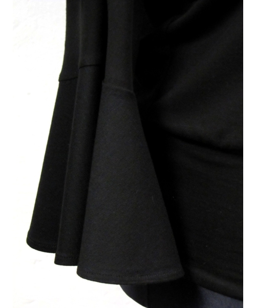 Bluzeczka dzianinowa z długim rękawem z falbanką - czarna