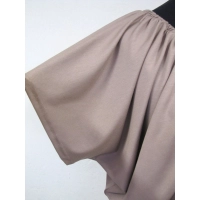 Bluzeczka nietoperz z mocno marszczonym dekoltem - capucino