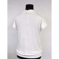 Bluzka krótki rękaw z lejącym dekoltem typu woda