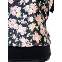 Bluzka kimono z wzorem na przodzie - różyczki