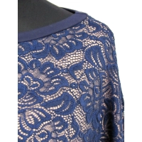 Bluzka koronkowa z falbaniastym rękawem - dekolt łódka