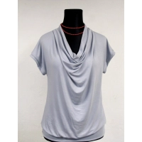 Bluzka krótki rękaw z lejącym dekoltem typu woda