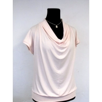 Bluzeczka krótki rękaw z lejącym dekoltem typu woda - róż