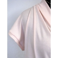 Bluzeczka krótki rękaw z lejącym dekoltem typu woda - róż