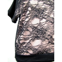 Bluzeczka z szydełkową koronką czarno/łososiowa